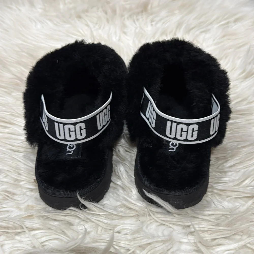 Stylish UGG Slipper With Backstrap